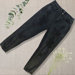 High waist distressed jeans
